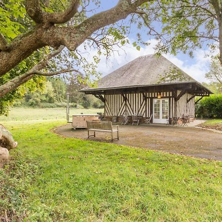 L'Atelier A L'Oree Des Bois Saint-Pierre-en-Auge ภายนอก รูปภาพ
