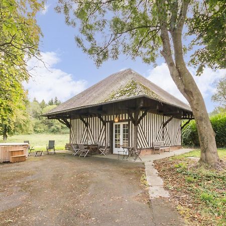 L'Atelier A L'Oree Des Bois Saint-Pierre-en-Auge ภายนอก รูปภาพ