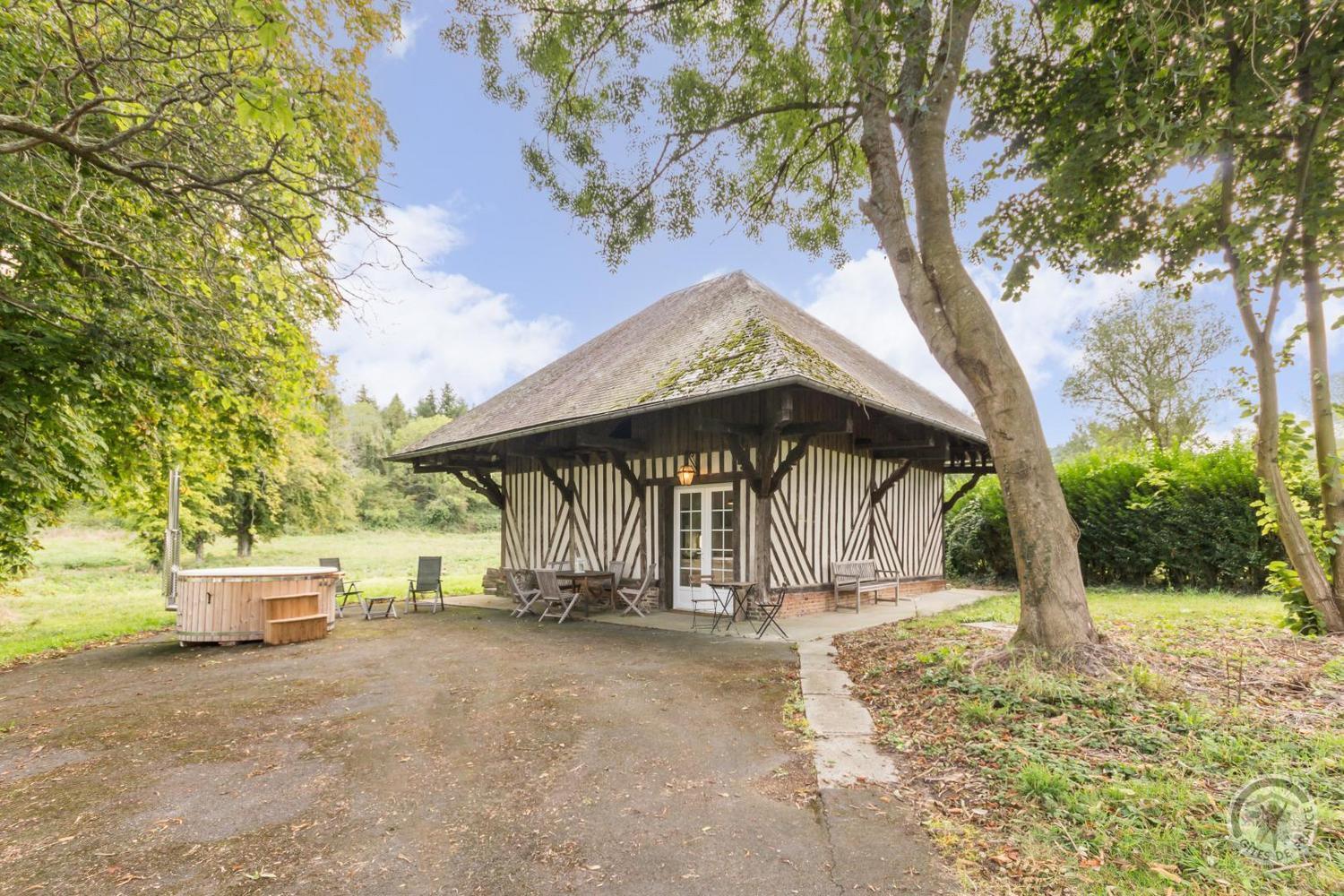 L'Atelier A L'Oree Des Bois Saint-Pierre-en-Auge ภายนอก รูปภาพ